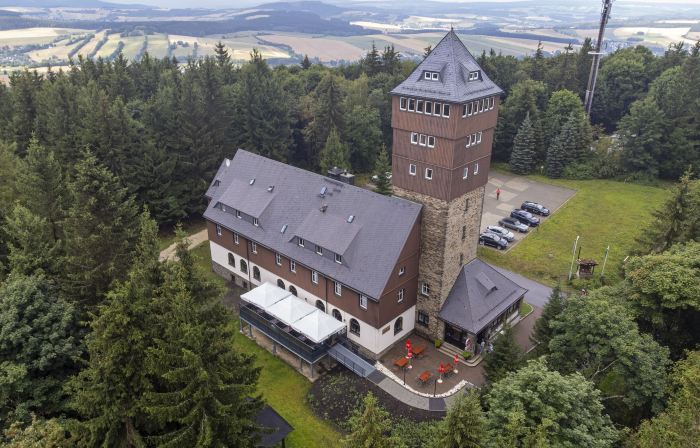 Bergrestaurant / Berghotel Bärenstein