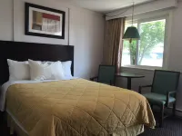 Country Squire Motel Hotels in Arnprior