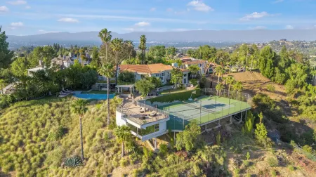 Villa Clarinda - Architect-designed Dream Estate With Theater & Outdoor Oasis