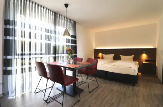 克萊弗昂本納徹特iQ酒店