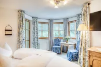 Hotel Edelweiß-Schlössl Hotels in Kappl