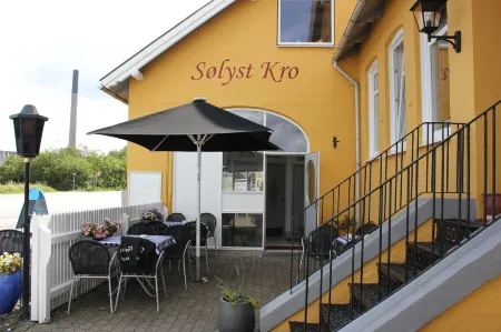 Sølyst Kro- Restaurant og Hotel I/S Отели в г. Tinglev