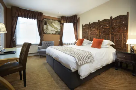 The Royal Adelaide Hotel