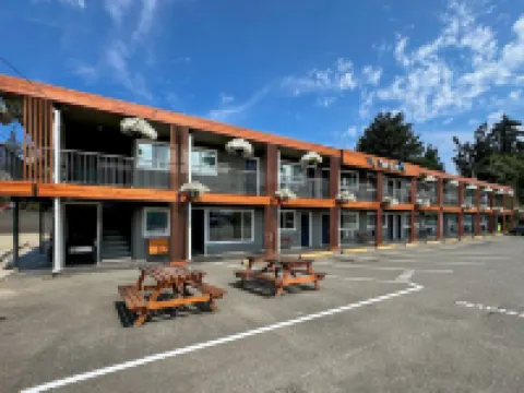 The Tide's Inn Hotels in Nanaimo