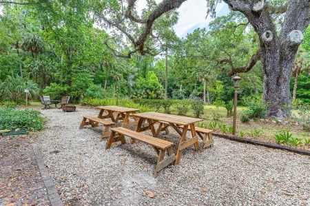 The Chassahowitzka Hotel