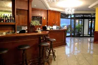 Tricolore Hotel