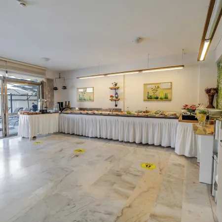 Bayram Hotel