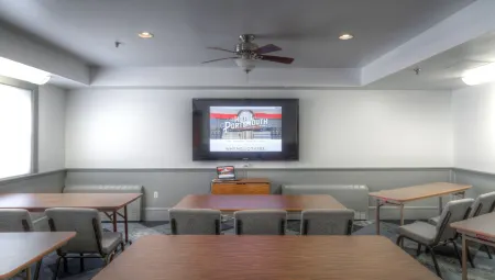 The Hotel Portsmouth - Downtown Отели рядом с достопримечательностью «St. John's Episcopal Church»