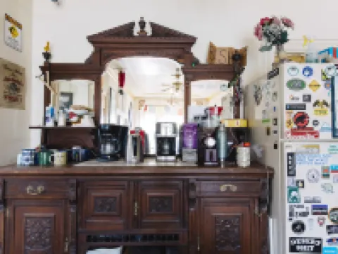 The Hostel California Hotels in Bishop