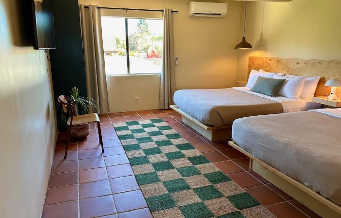 Hummingbird Inn