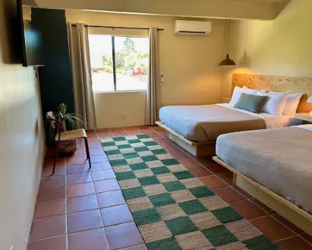 Hummingbird Inn Hotels in Ojai