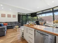 Renmark River Villas and Boats & Bedzzz فنادق في رينمارك