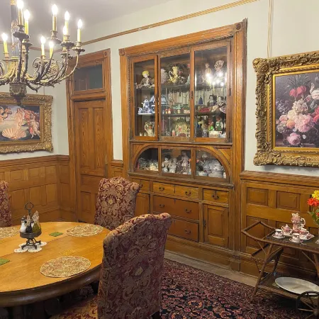 Vineyard Mansion Carriage House