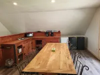 The Orchard (Hostel with Private Bunks)