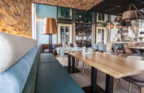 Hotel-Restaurant Termunterzijl Hotéis em 