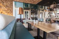 Hotel-Restaurant Termunterzijl Hotels in 