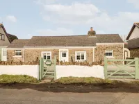 Cobwebs Hotels in Kilgetty