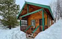 Chinook Wind Cabins - parking