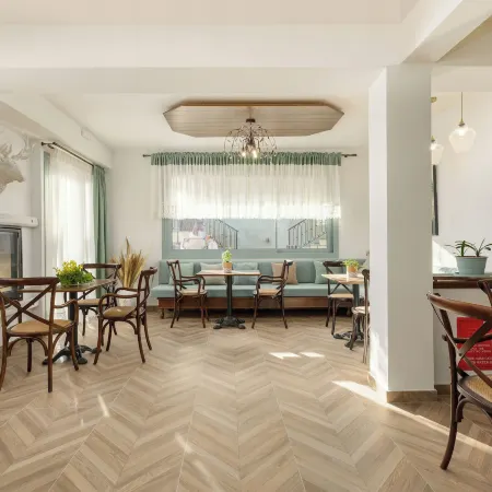 Meydani Suites