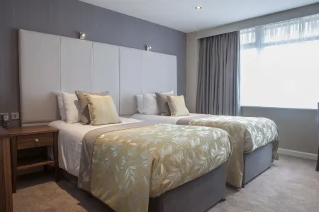 Four Seasons Hotel & Leisure Club Отели рядом с достопримечательностью «Monaghan County Museum»