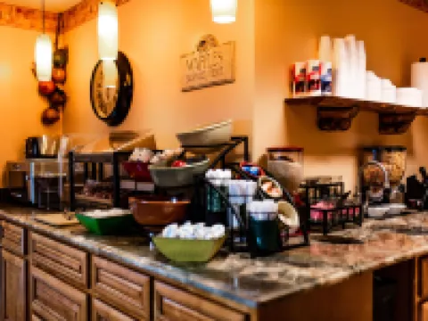 ゲートウェイ イン アンド スイーツ サリダのホテル