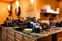 Gateway Inn and Suites Hotels in Salida