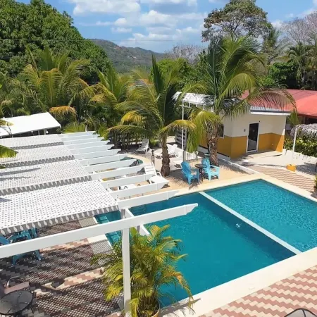 Cabinas El Colibri, Apart Hotel