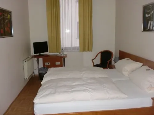 Hotel Deutsches Haus Отели в г. Бахарах