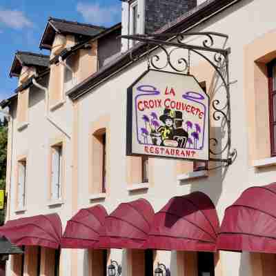 Logis Hôtel La Croix Couverte Hotel Exterior