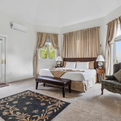 The Columbia Inn at Peralynna Hotels near The Mall in Columbia