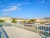 Beautiful Brigantine Condo - Walk to Beach! Hotele w: Brigantine