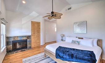 Oceanside Home w/ Rooftop Patio - Steps to Beach!