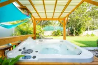 Jacuzzi.5 Mins to Beaches. Pet Friendly.