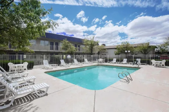 Motel 6 Holbrook, AZ