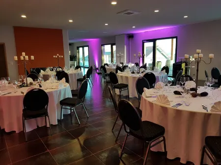 Hb-gästehaus Отели в г. Зельцах