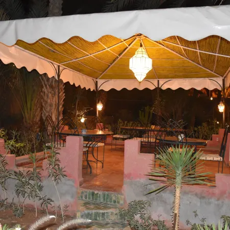 Riad le Petit Jardin Отели в г. Стара-Загора