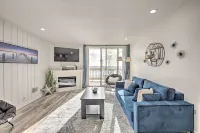 Charming Oceanside Condo w/ Beach & Pool Access! - Apartments
