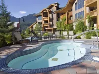 First Tracks Lodge - Hot Tub