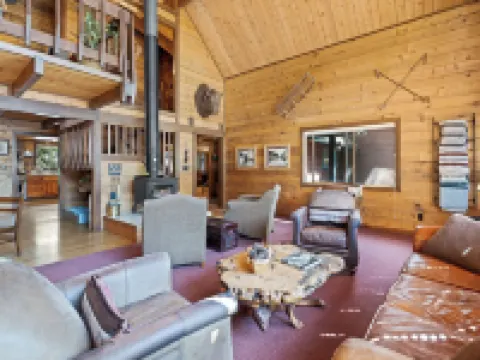 Good Medicine Lodge Hotels in Whitefish