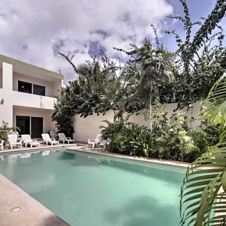 Casa Esmeralda w/ Pool Access & Furnished Patio!