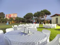 Irida Beach Resort Suites Hotel a Trifillia