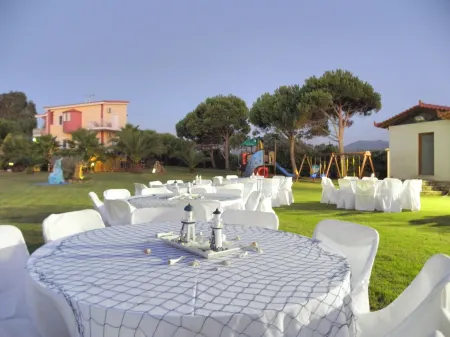 Irida Beach Resort Suites Отели в г. Трифилија