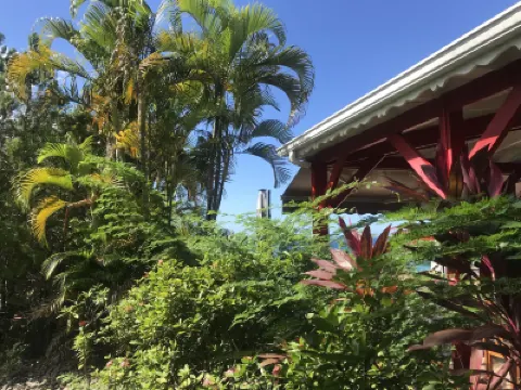 Le Rayon Vert - Hôtel & Restaurant Vue Sur Mer فنادق في 