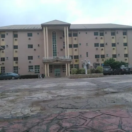 Vichi Gates Hotel and Suites