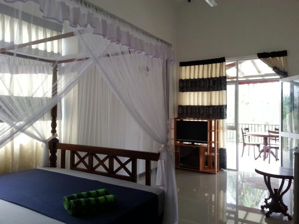 Coral Palm Villa and Apartment