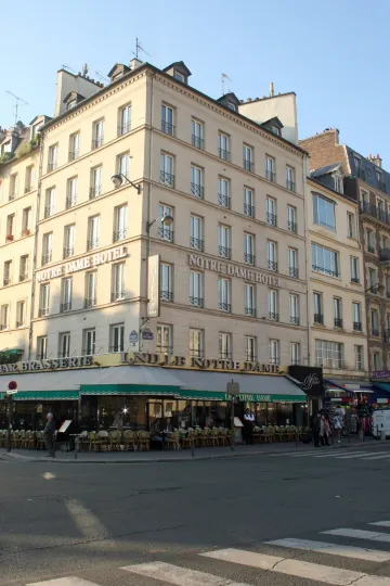 Hotel le Notre Dame Saint Michel