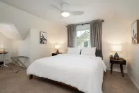 Shoreline Villa