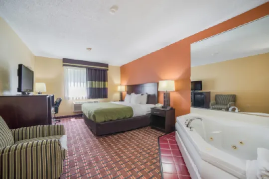 Quality Inn O'Fallon IL - St Louis Hotels in St. Clair County