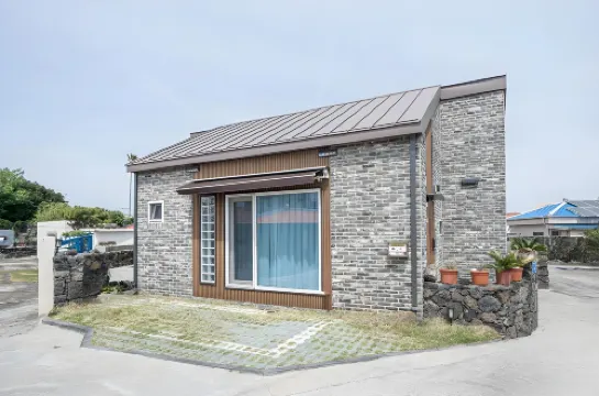 Jeju One Pet-Friendly Private Pension