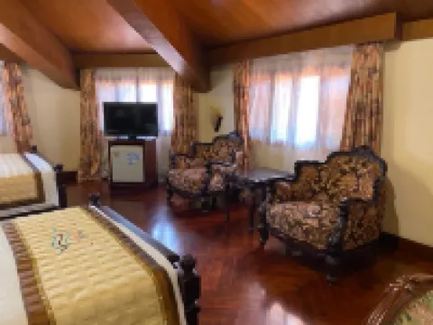 塗山別墅-保大帝別墅 鄰近塗山郡的酒店